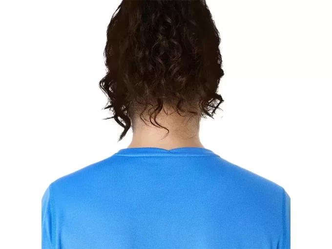 ASICS ΑΣΗΜΙ ΜΠΛΟΥΖΑ ΜΕ ΚΟΝΤΟ ΜΑΝΙΚΙ ASICS ΑΣΗΜΙ ΜΠΛΟΥΖΑ ΜΕ ΚΟΝΤΟ ΜΑΝΙΚΙ