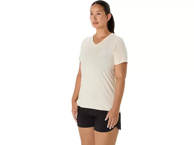 ΓΥΝΑΙΚΕΙΑ ΜΠΛΟΥΖΑ ASICS NATURE ΜΕ V-NECK ΚΑΙ ΚΟΝΤΟ ΜΑΝΙΚΙ ΓΥΝΑΙΚΕΙΑ ΜΠΛΟΥΖΑ ASICS NATURE ΜΕ V-NECK ΚΑΙ ΚΟΝΤΟ ΜΑΝΙΚΙ