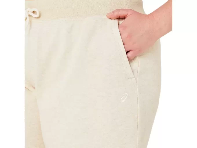 Γυναικείο σορτς ASICS SUNDAY SANA FLEECE Γυναικείο σορτς ASICS SUNDAY SANA FLEECE