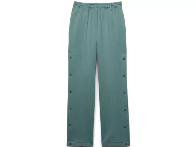 Πλεκτό παντελόνι με πλαϊνά κουμπώματα Πλεκτό παντελόνι με πλαϊνά κουμπώματα