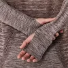 ΓΥΝΑΙΚΕΙΑ ΜΠΛΟΥΖΑ ΜΕ ΜΑΚΡΥ ΜΑΝΙΚΙ ΧΩΡΙΣ ΡΑΦΕΣ