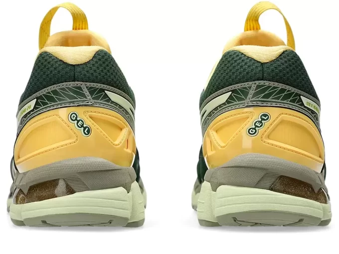UB10-S GEL-KAYANO 20